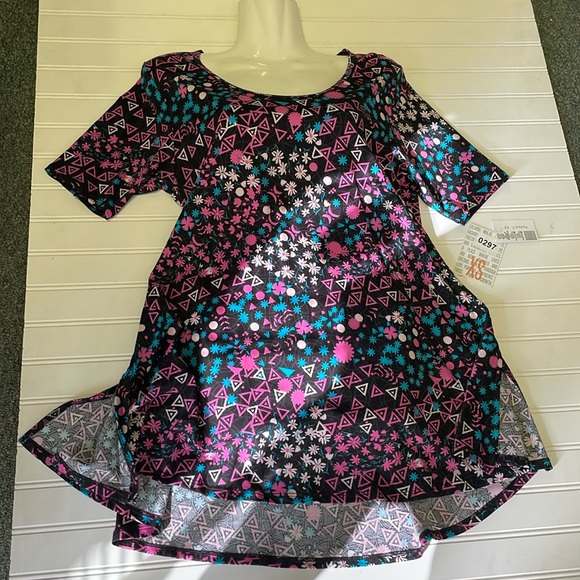 LulaRoe Geometric & Floral Perfect T Top-#0297 - Picture 10 of 12